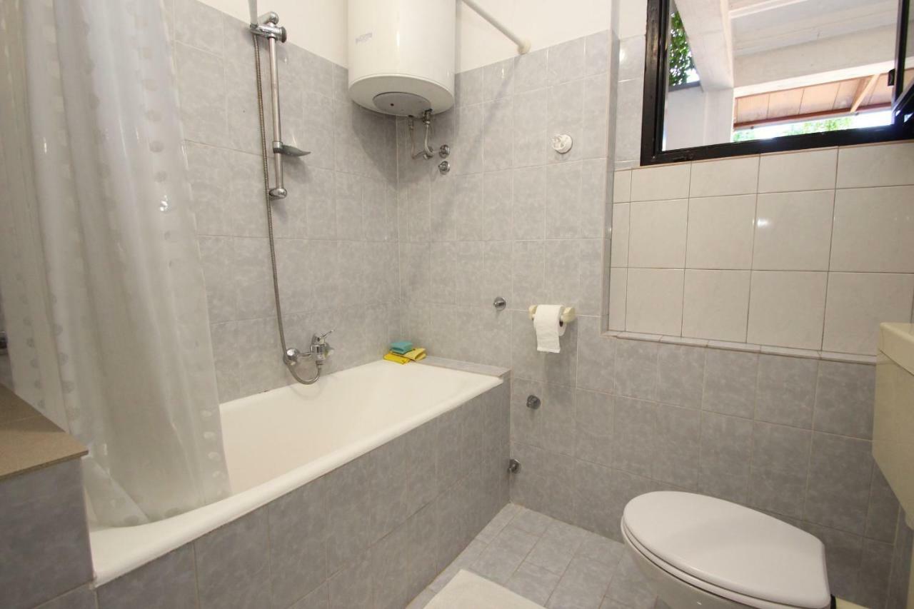 Apartment Sasa Bozac Porec Exterior photo