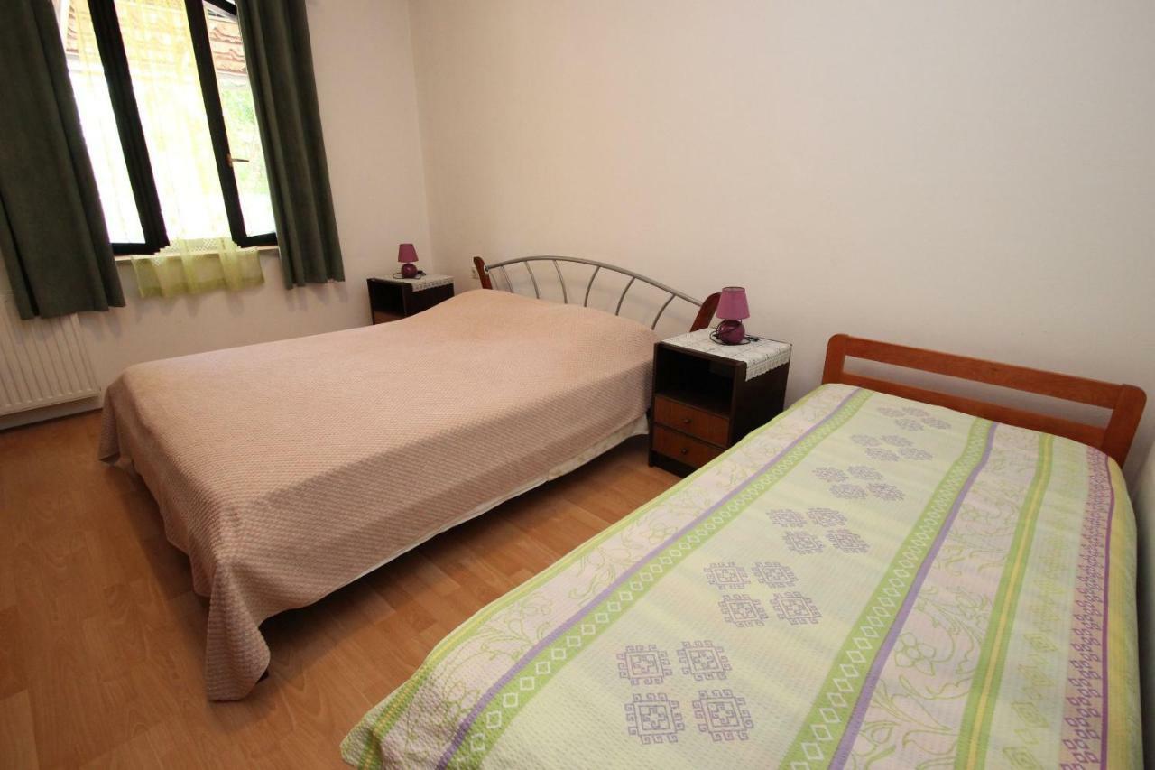 Apartment Sasa Bozac Porec Exterior photo