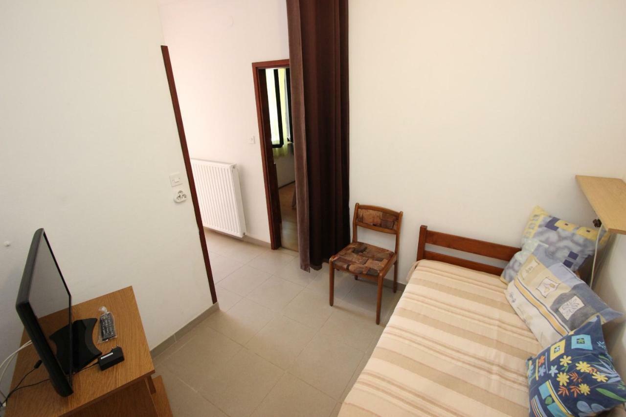 Apartment Sasa Bozac Porec Exterior photo