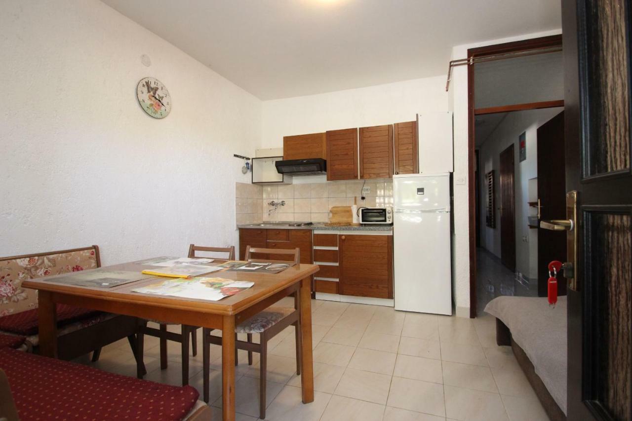 Apartment Sasa Bozac Porec Exterior photo